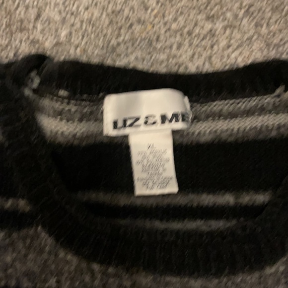 Sweater - Picture 2 of 3